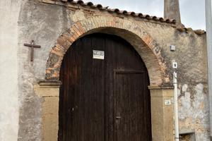 Casa rurale indipendente con terreno