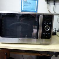 Microonde Whirlpool modello JQ280