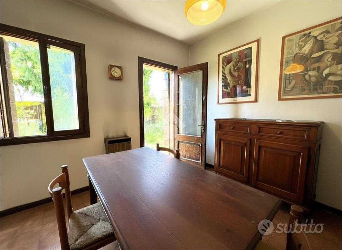 VILLA A SCHIERA A TREVISO - Vista 3