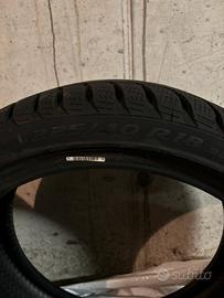 Pneumatici invernali Pirelli Sottozero 225-40-18