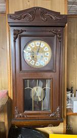Orologio a pendolo da parete