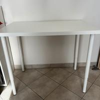 Scrivania IKEA