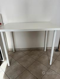 Scrivania IKEA