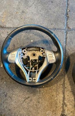 Volante con comandi nissan qashqai 2014
