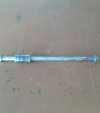 Perno ruota anteriore x mbk booster 50 anni 90