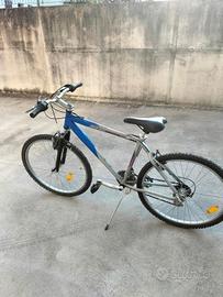 bicicletta nuova  Atala stratos s in alluminio 