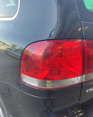 Fanale posteriore sxVOLKSWAGEN TOUAREG 2003