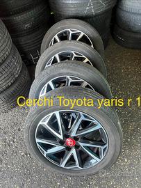 Cerchi e gomme toyota yaris