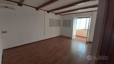 Battiati Centralissimo Attico Bivani