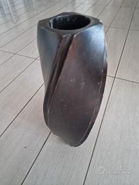 Vaso in legno