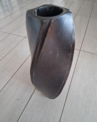 Vaso in legno