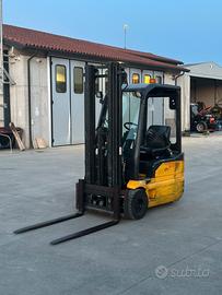 Muletto elettrico OM XE 15.3 montante triplex GAL