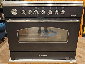 Cucina a gas 5 fuochi con forno multifunzione