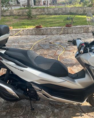 HONDA FORZA 300 come nuovo 10.000km