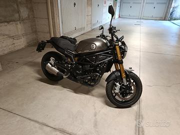 Benelli Leoncino 800