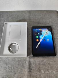 Apple iPad 7 + Pencil + tastiera Logitech