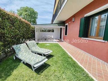 Elegante Appartamento Trilocale in Centro a Jesolo