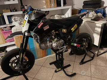 Pit bike
