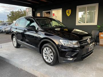 Volkswagen Tiguan 2.0 TDI SCR DSG 4MOTION Business