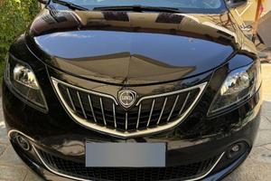 Lancia Ypsilon 1.0 Hybrid Silver 70cv - 2021