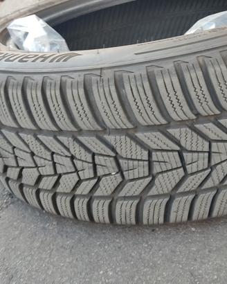 pneumatici invernali Hankook 