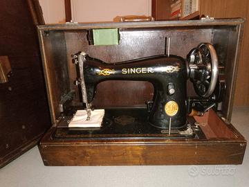 Macchina da cucire antica