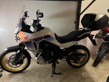HONDA XL Transalp 750 Travel Edition