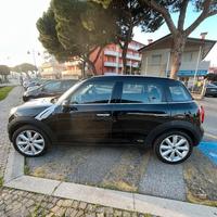 BMW Mini Countryman One D ideale per neopatentati