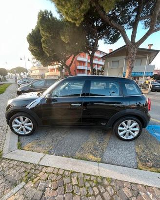 BMW Mini Countryman One D ideale per neopatentati