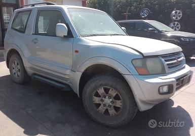 RICAMBI MITSUBISHI PAJERO DI-D 3.2 D 2003 4M41