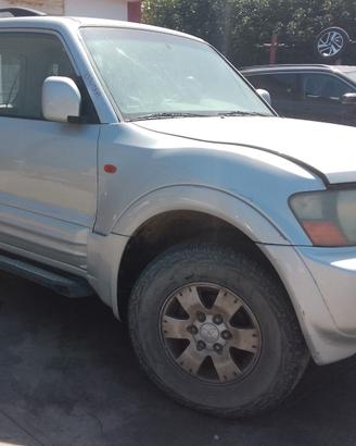 RICAMBI MITSUBISHI PAJERO DI-D 3.2 D 2003 4M41