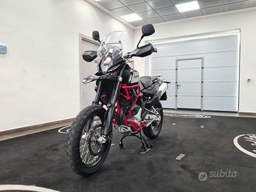 SWM SUPERDUAL 600 T