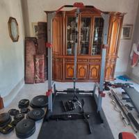 Palestra con struttura multifunzi e vari accessori