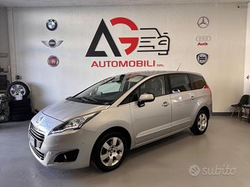 Peugeot 5008 1.6 HDI (ALLURE) 115 cv 7 POSTI