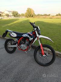 SWM RS 125 R FACTORY