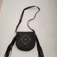 Borsetta a tracolla nera borchie frange Terranova 