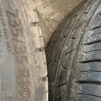 4 gomme 235/35/19 estive