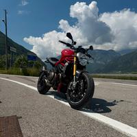 Ducati monster 1200S