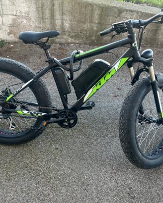 Fat bike 26 elettrica 48v 500w (BATTERIA NUOVA)
