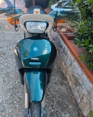 free piaggio 50 cc da vetrina