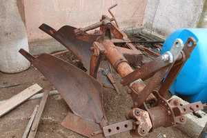 Aratro bivomere sogema