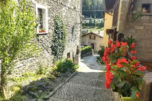 ETROUBLES Village du Pays