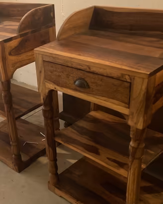 Comodini in legno Indiano