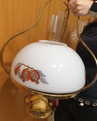 Lampadario in ottone con tasti di regolazione