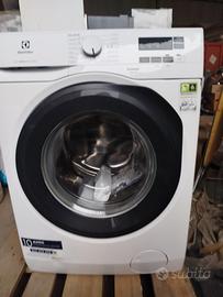 LAVATRICE ELECTROLUX KG 10  GIRI 1400 NUOVA 