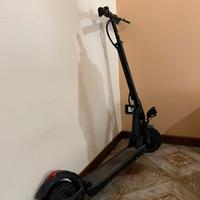 Monopattino Elettrico QLive