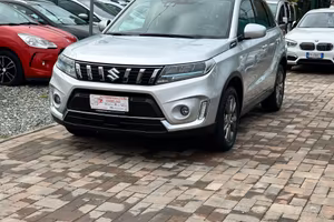 Suzuki Vitara 1.4 Hybrid Top