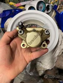 pinza posteriore aprilia sr