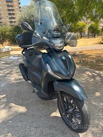 PIAGGIO BEVERLY 300 HPE – 2022  UNICO PROPRIETARIO