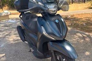 PIAGGIO BEVERLY 300 HPE – 2022  UNICO PROPRIETARIO